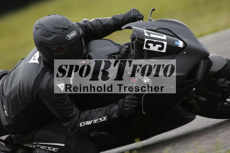 /Archiv-2023/66 28.08.2023 Plüss Moto Sport ADR/Freies Fahren/31-1
